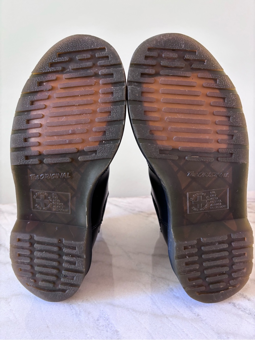 Dr. Martens Black Vegan 2976 Felix Chelsea Boot EUC in Size 7 - Picture 8 of 12